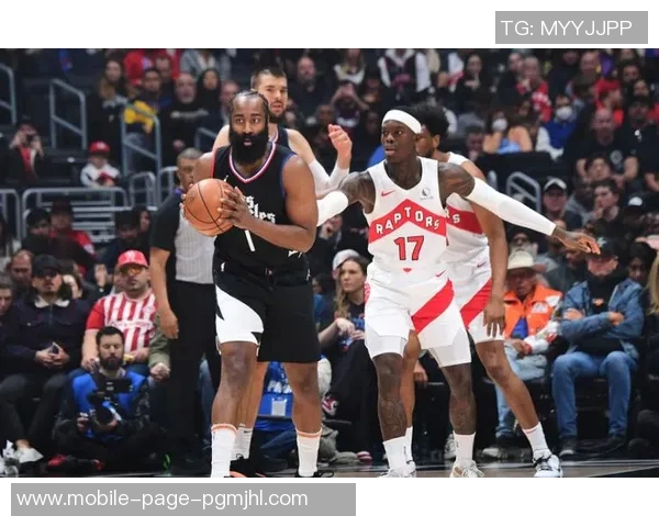 哈登四天三战展现超强表现快船战绩一胜两负引发关注